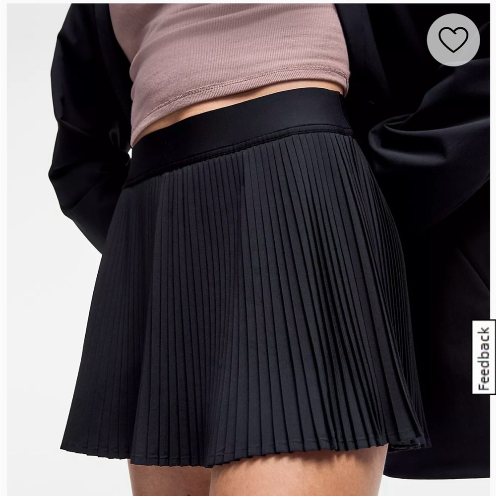 Lululemon Athletica Black Mini Skater Skirt New never worn